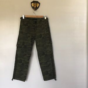 Sanctuary Terrain Camo Crop Pants
